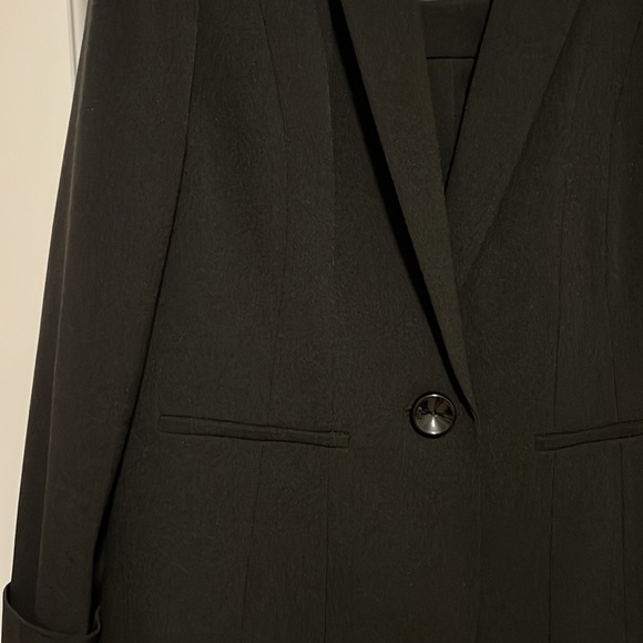 Kasper Black 2-pce suit, Sz 8P, NWOT - Picture 4 of 11